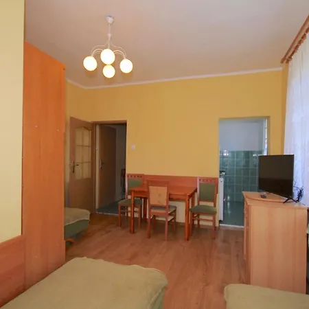 Gryf Blisko Plazy ホームステイ クリニツァ・モルスカ