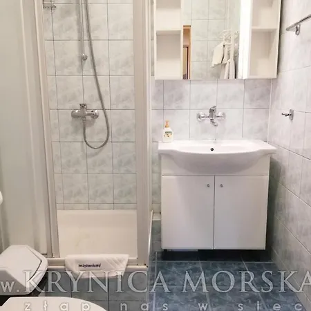 Gryf Blisko Plazy * Krynica Morska