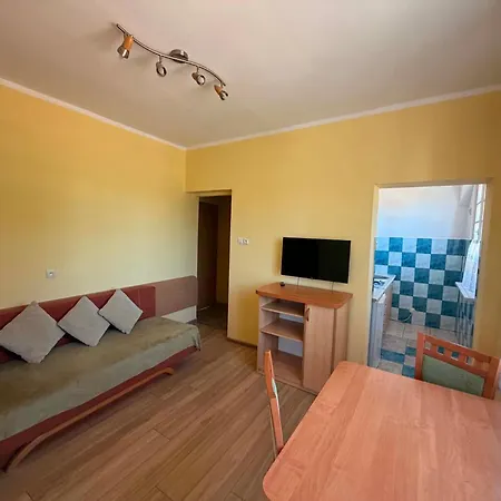 Gryf Blisko Plaży * Krynica Morska